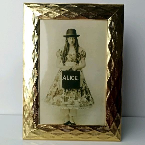 Vintage Alice In Wonderland Retro Disney Goth Hom - Picture 3 of 5